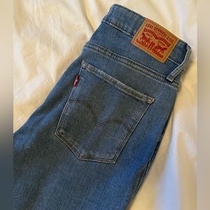 Levi Jeans 725 High Rise Bootcut - Size 27